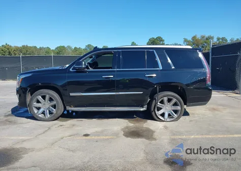2017 Cadillac Escalade Luxury z USA, uszkodzony, nr VIN 1GYS3BKJ6HR227115